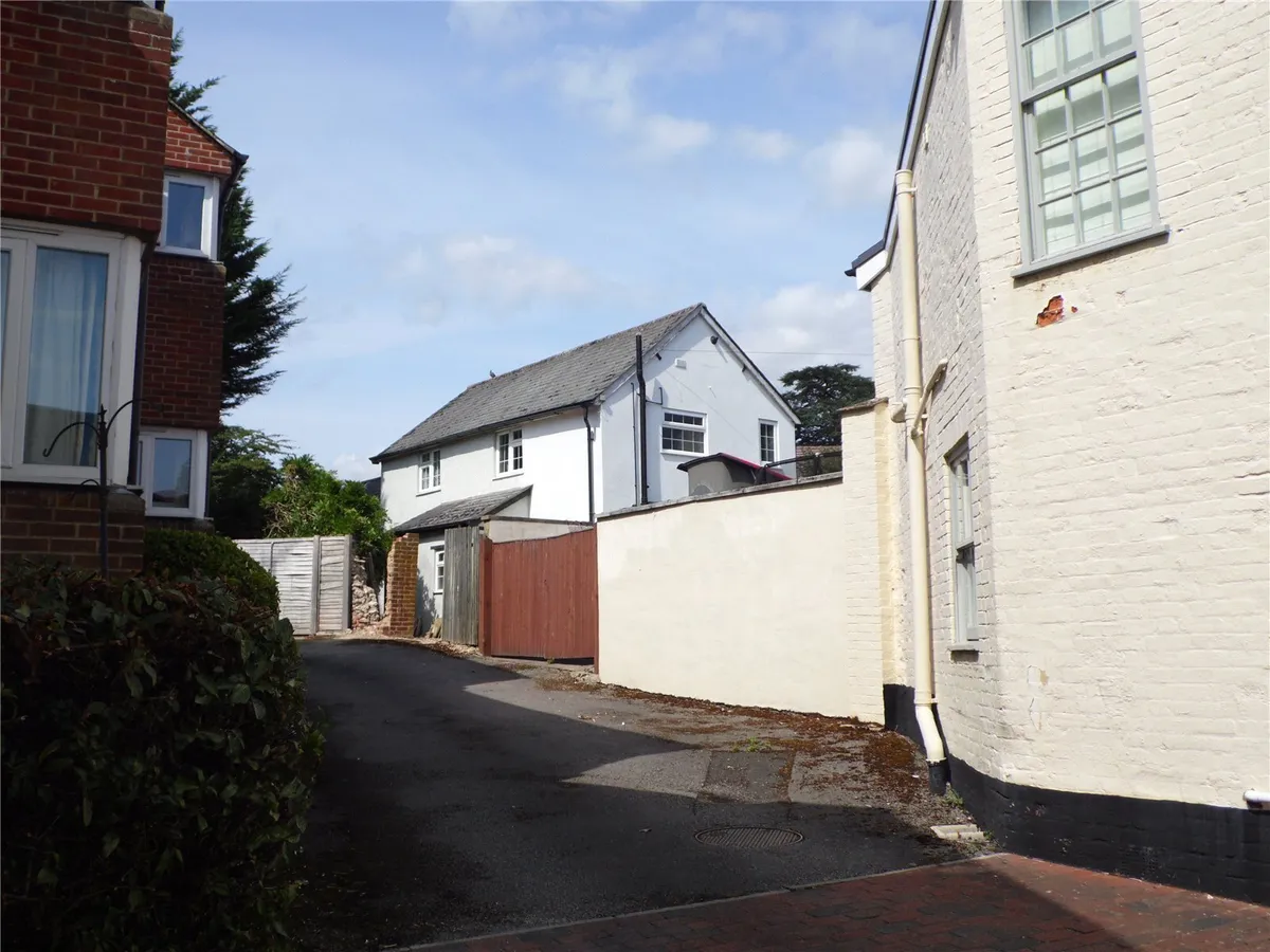 Boundary Mews, Whitchurch, RG28