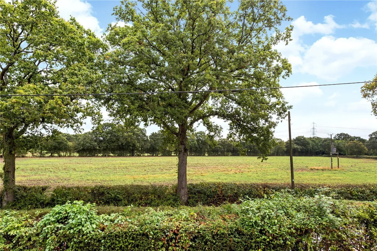 The Common, West Heath, Baughurst, RG26