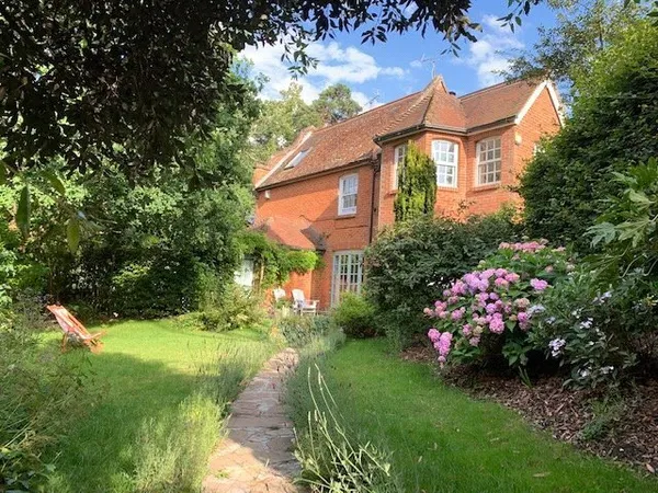 Mowbray Hill, Mortimer, Berkshire, RG7