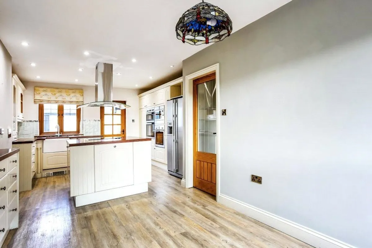 Breach Farm Cottages, Dummer, RG25