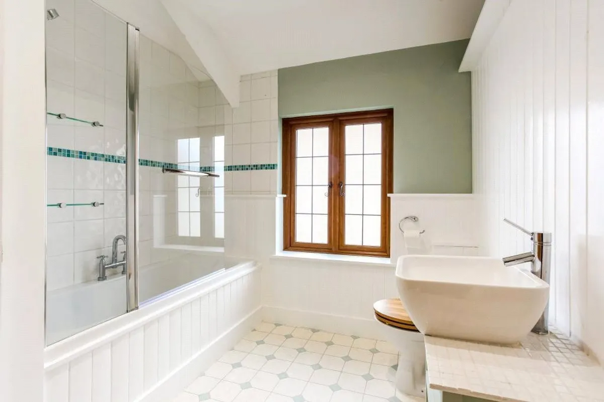 Breach Farm Cottages, Dummer, RG25