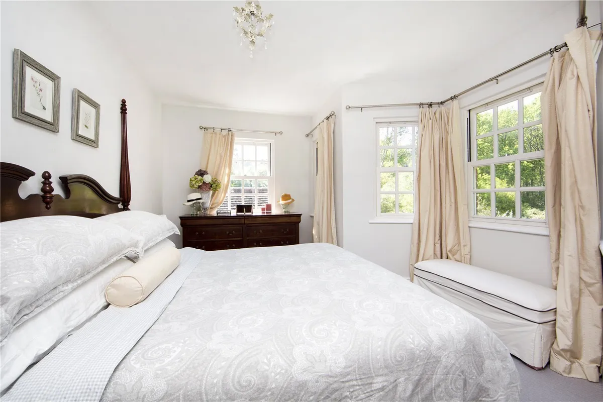 Mowbray Hill, Mortimer, Berkshire, RG7