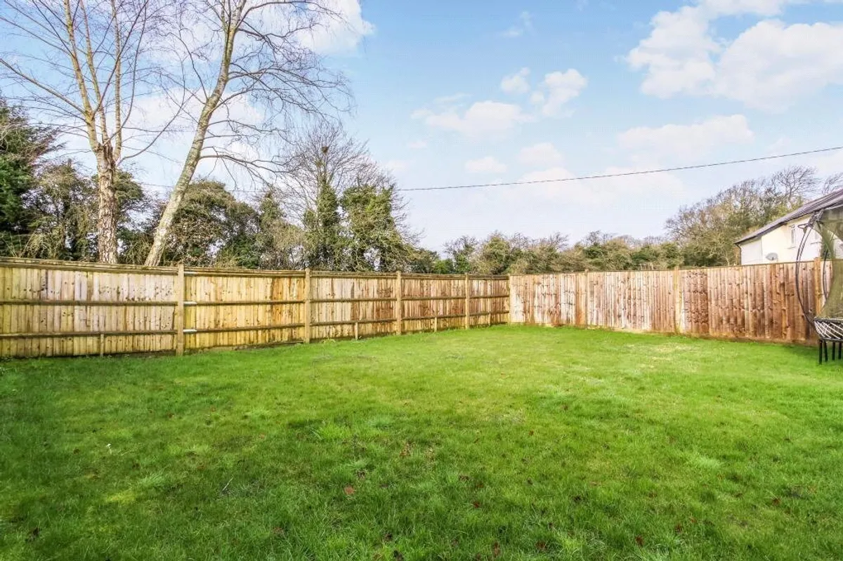 Breach Farm Cottages, Dummer, RG25