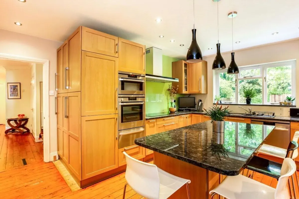 Russell Road, Basingstoke, RG21