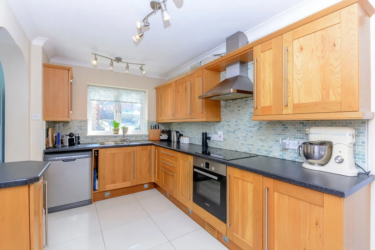 Meadow Rise, North Waltham, Basingstoke, RG25