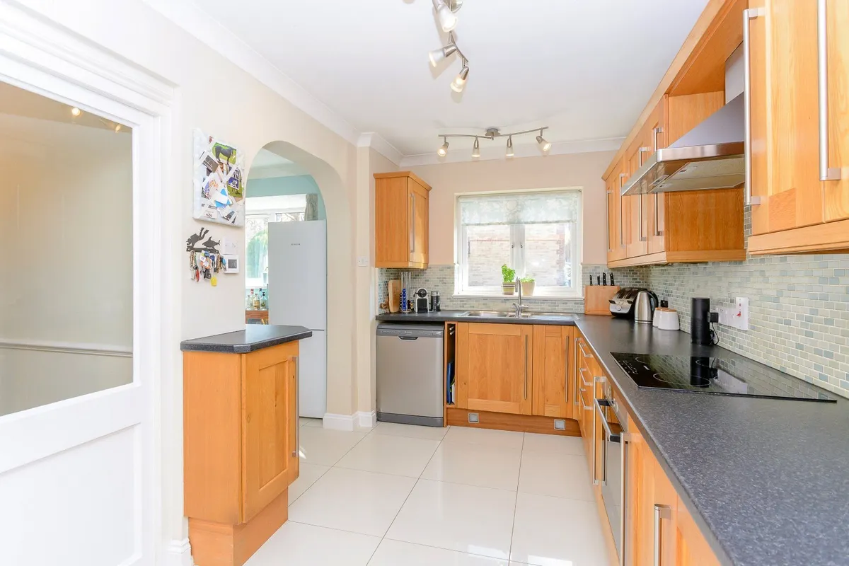 Meadow Rise, North Waltham, Basingstoke, RG25