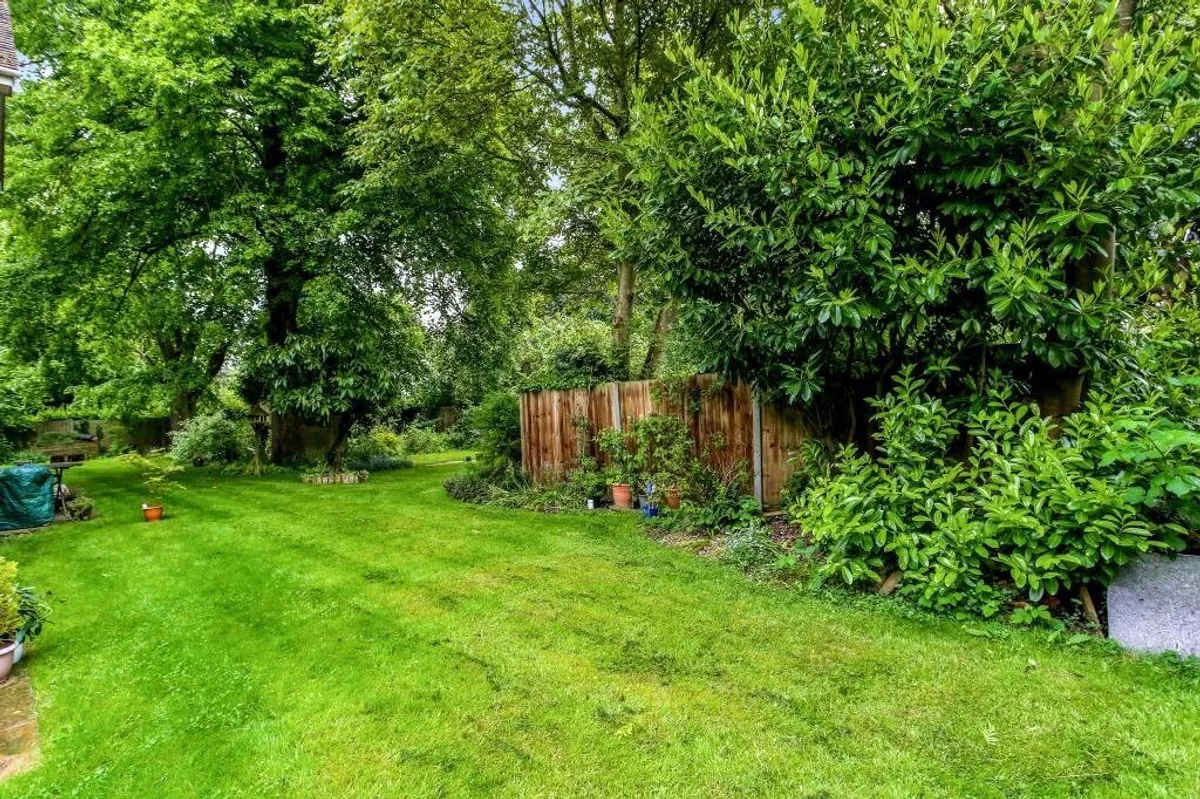 Russell Road, Basingstoke, RG21