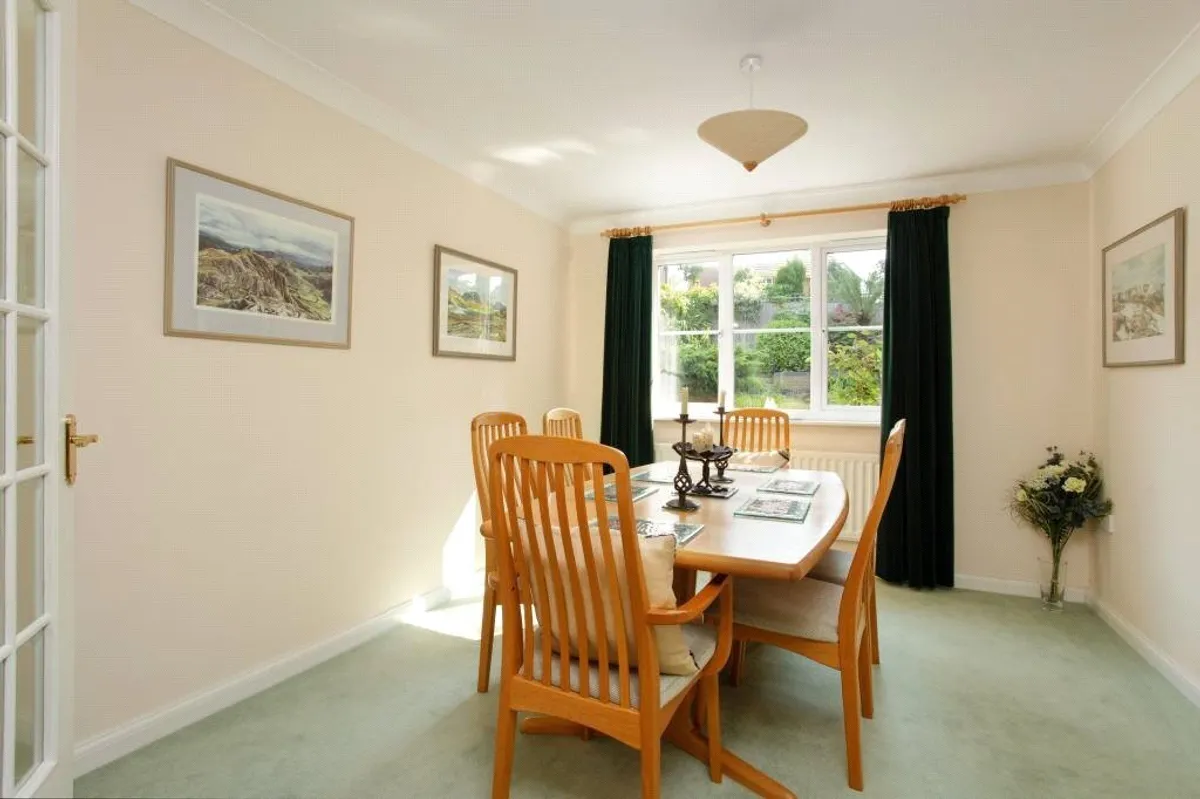 Wood End, Chineham, RG24