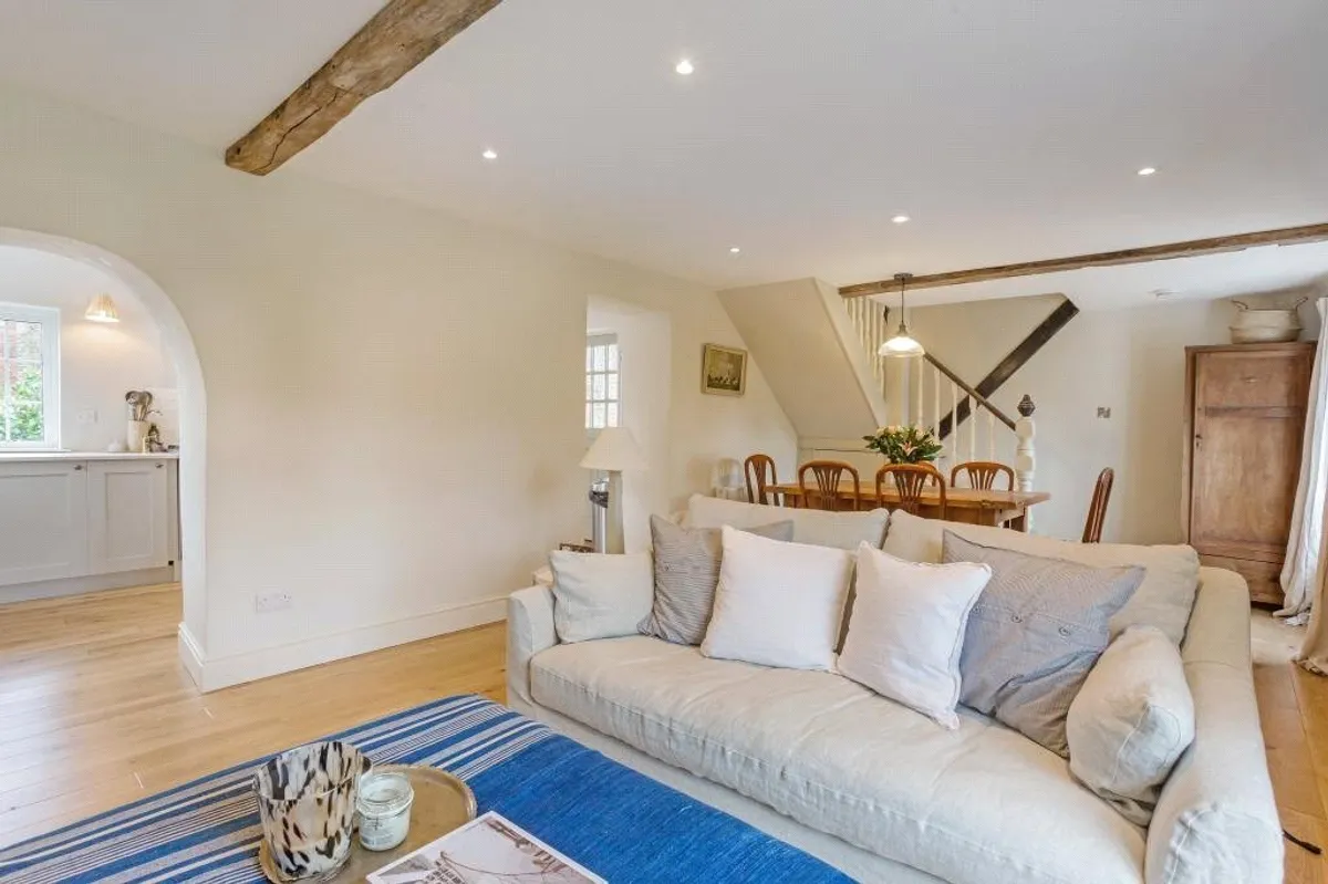 Pond Cottage, Oakley, RG23