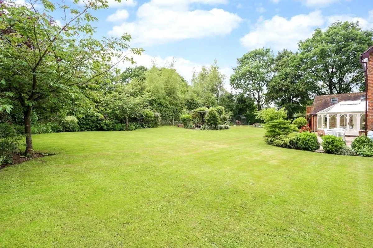 Salters Heath Road, Monk Sherborne, Nr Basingstoke, RG26