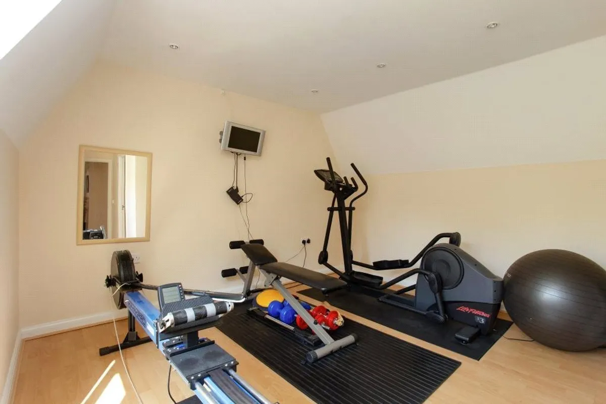 Wood End, Chineham, RG24