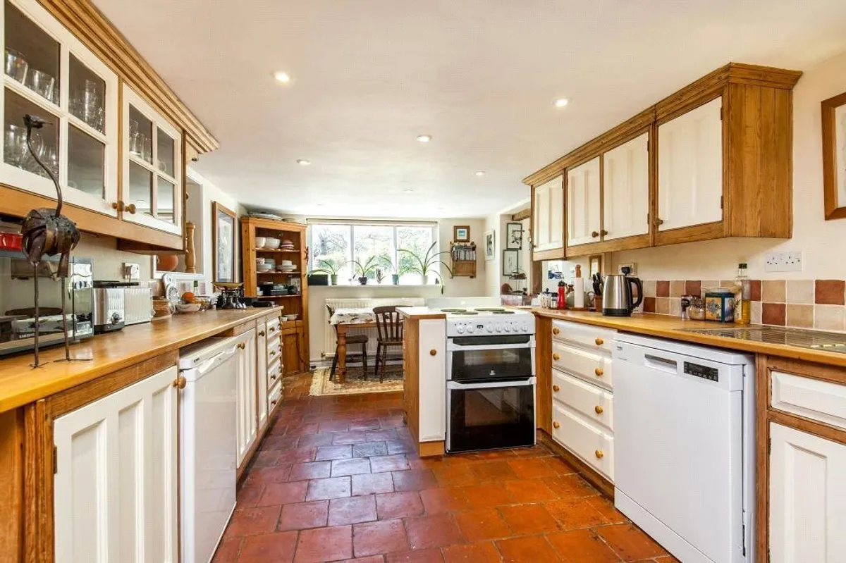 Winchester Road, Micheldever, Winchester, SO21