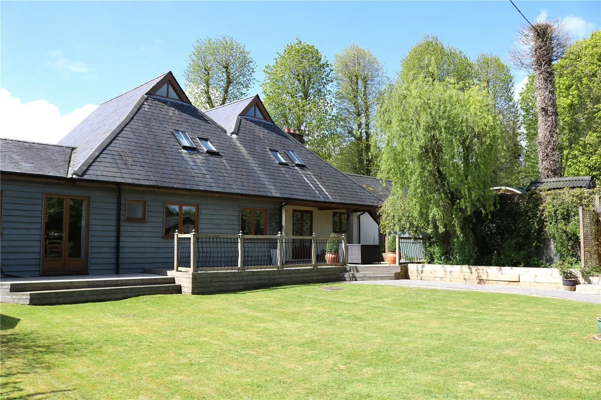 Steventon, Nr Overton, RG25