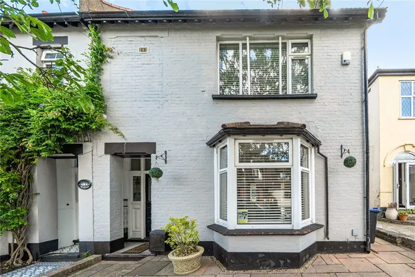 Recreation Avenue, Leigh-on-Sea, Esse...