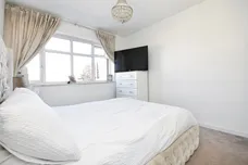 Charlotte Gardens, Romford