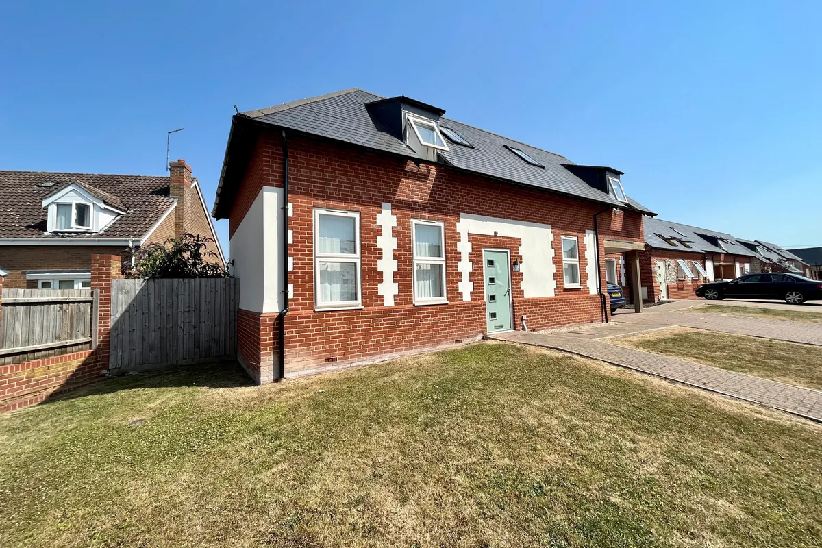 Hall Farm Close, Feltwell, THETFORD