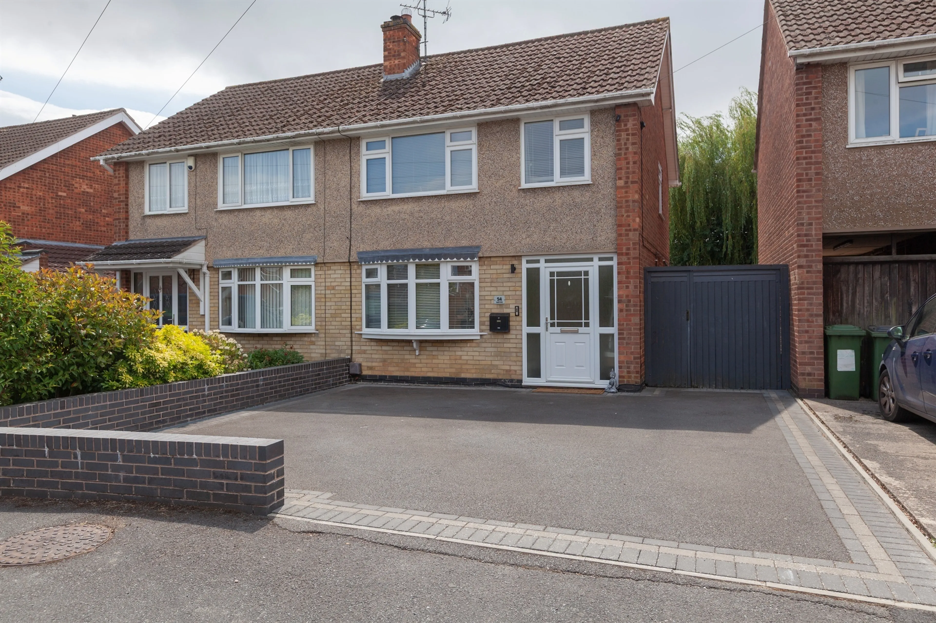 Property photo 0
