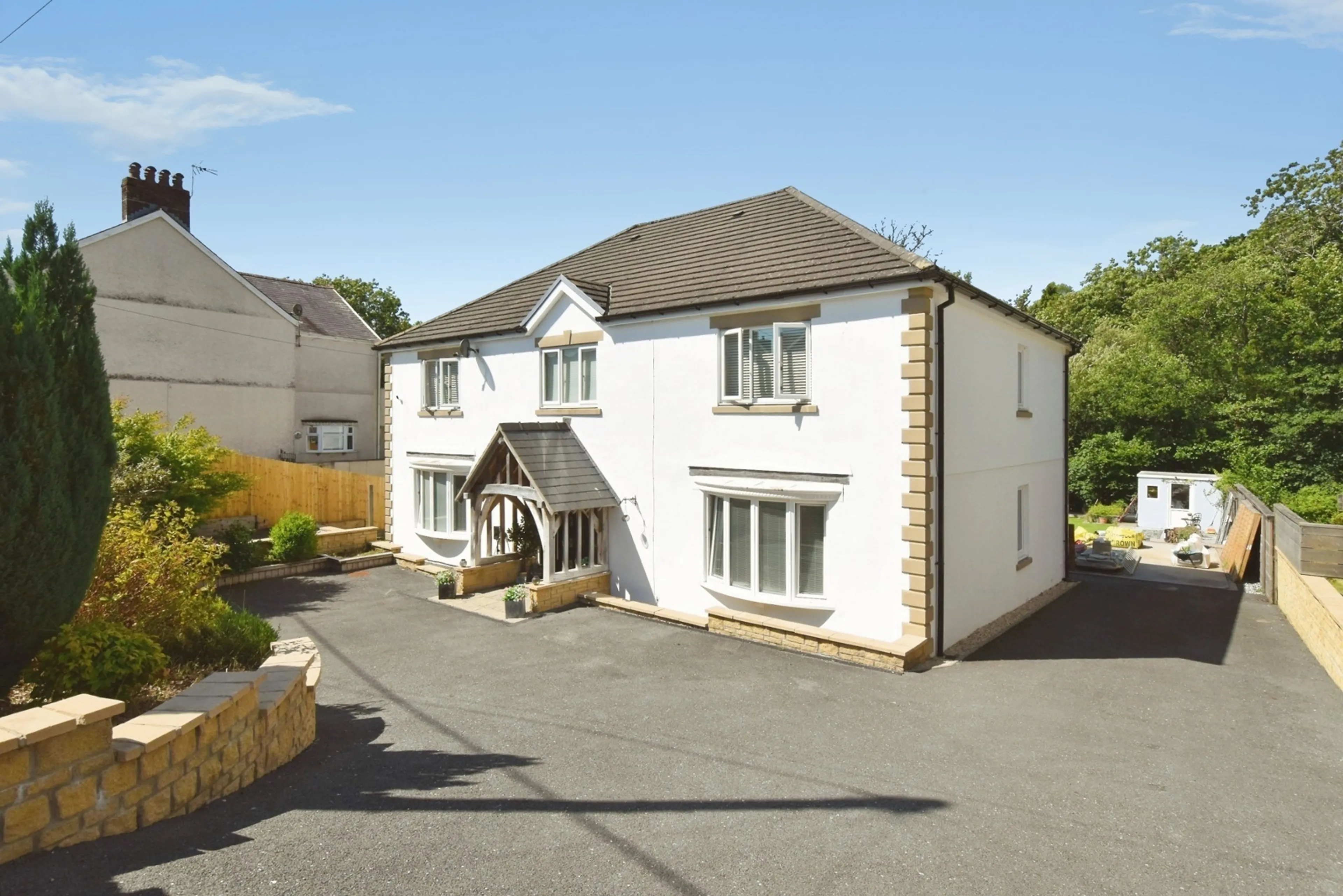 Property photo 0