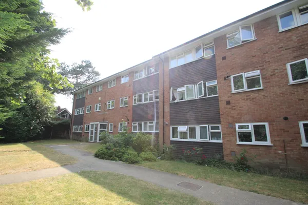 Pampisford Road, South Croydon, CR2 6DL