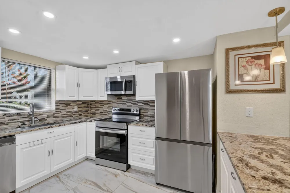 2101 W Woolbright Rd, Boynton Beach, FL 33426