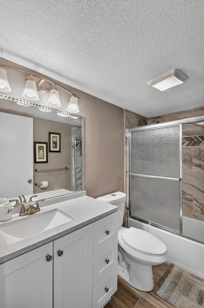 2101 W Woolbright Rd, Boynton Beach, FL 33426
