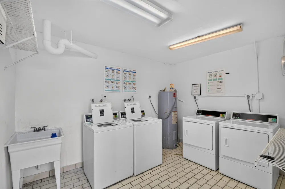 2101 W Woolbright Rd, Boynton Beach, FL 33426