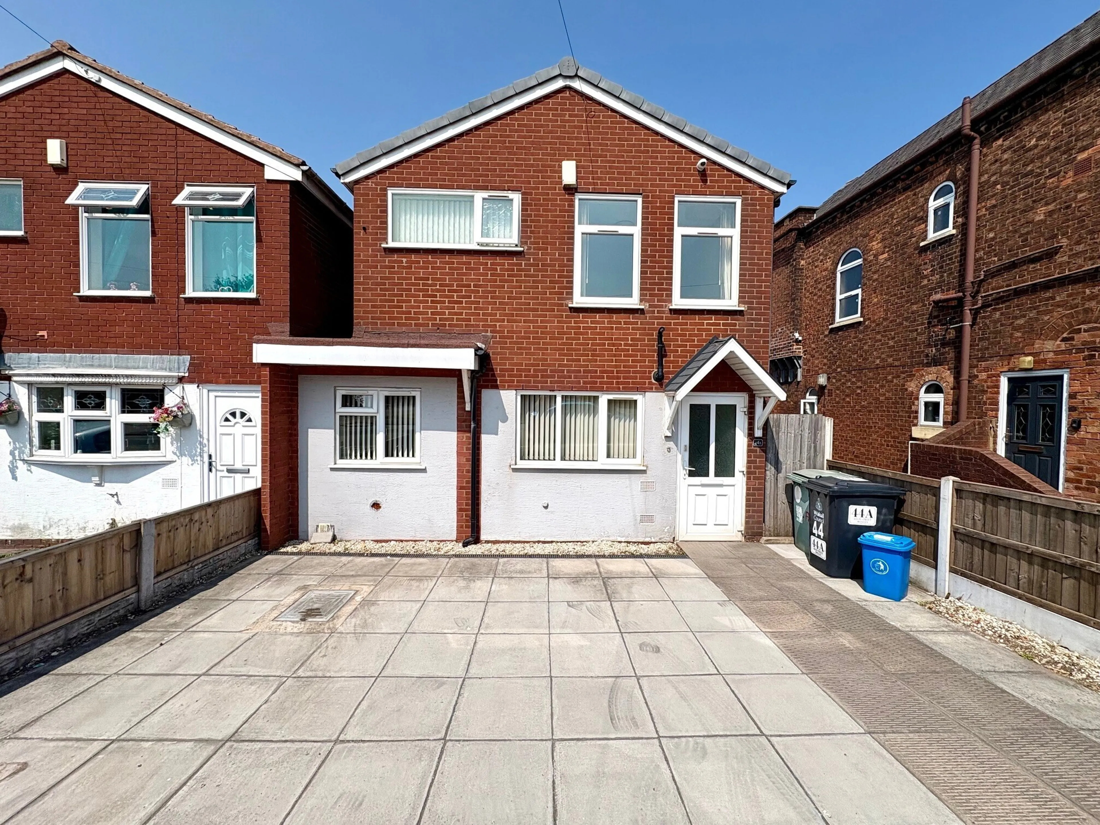 Property photo 0