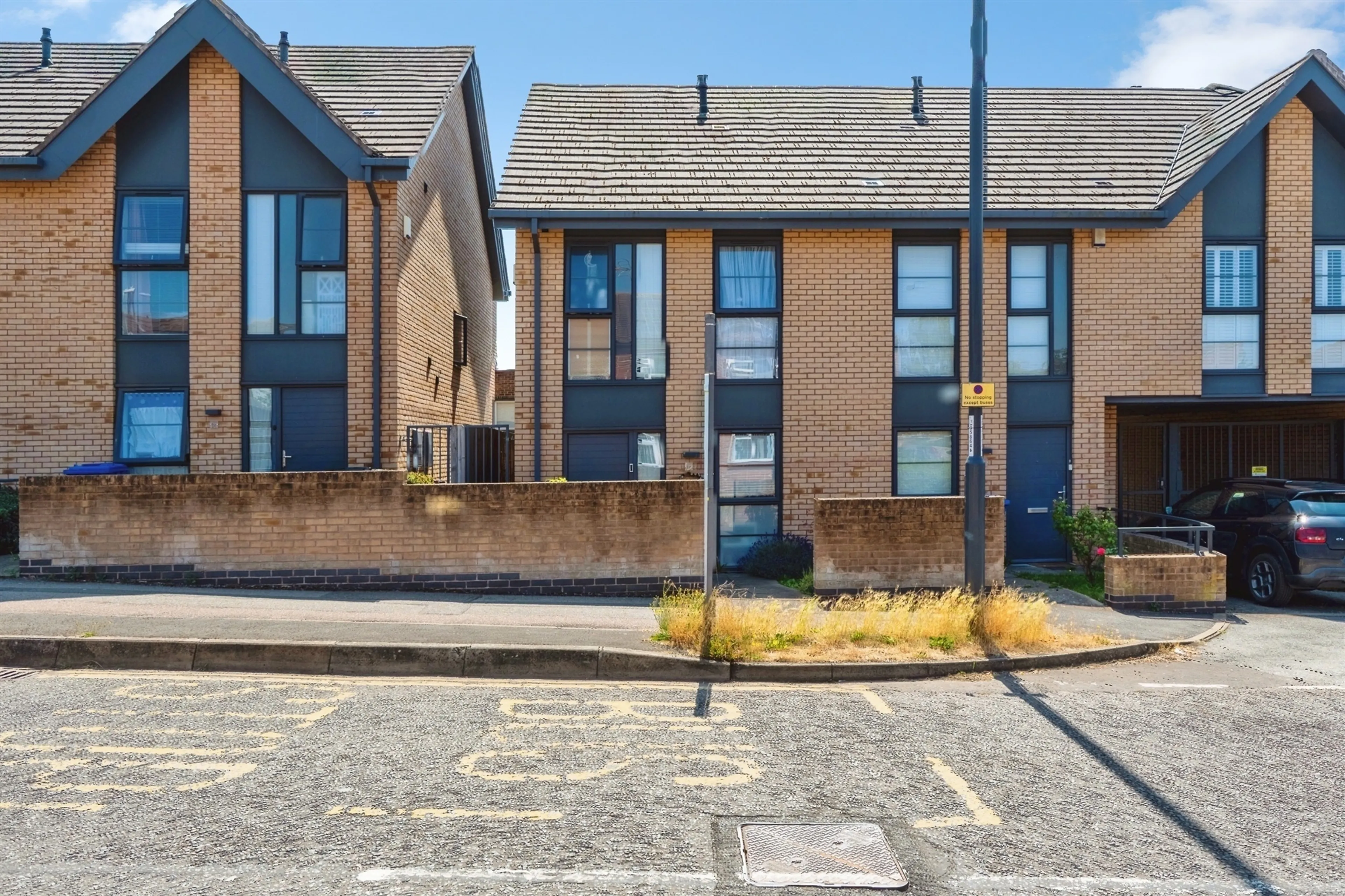 Property photo 0