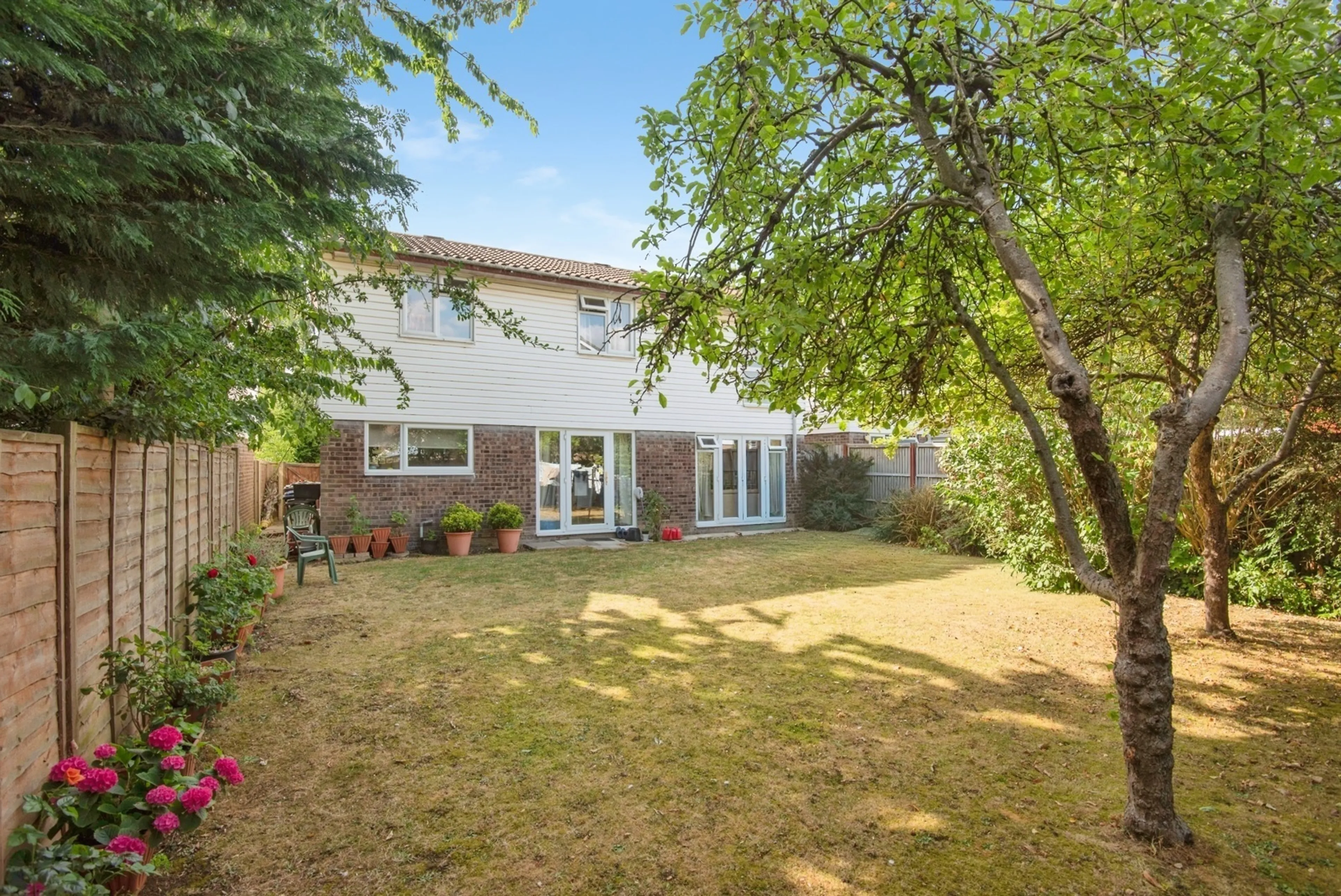 Property photo 0