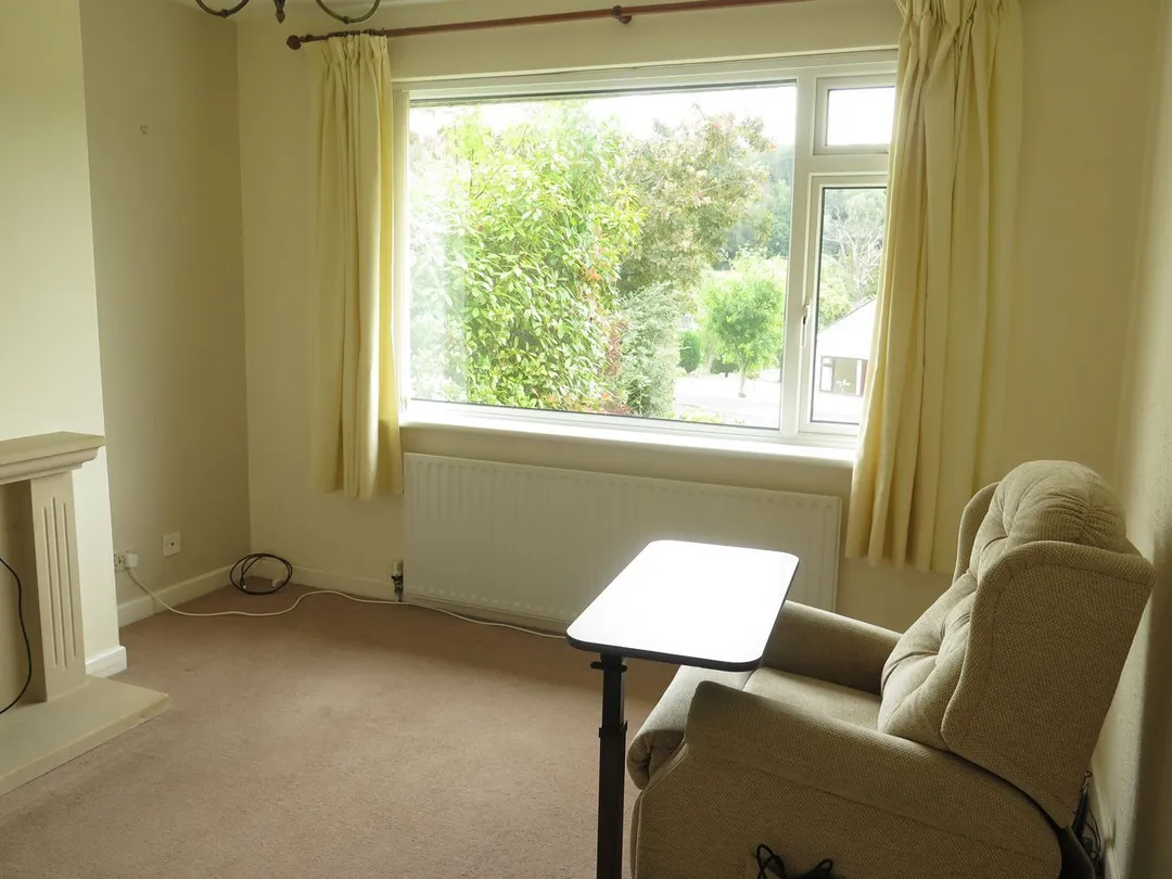 https://mr0.homeflow-assets.co.uk/files/photo/image/47899/5827/_x_/51403829.jpg