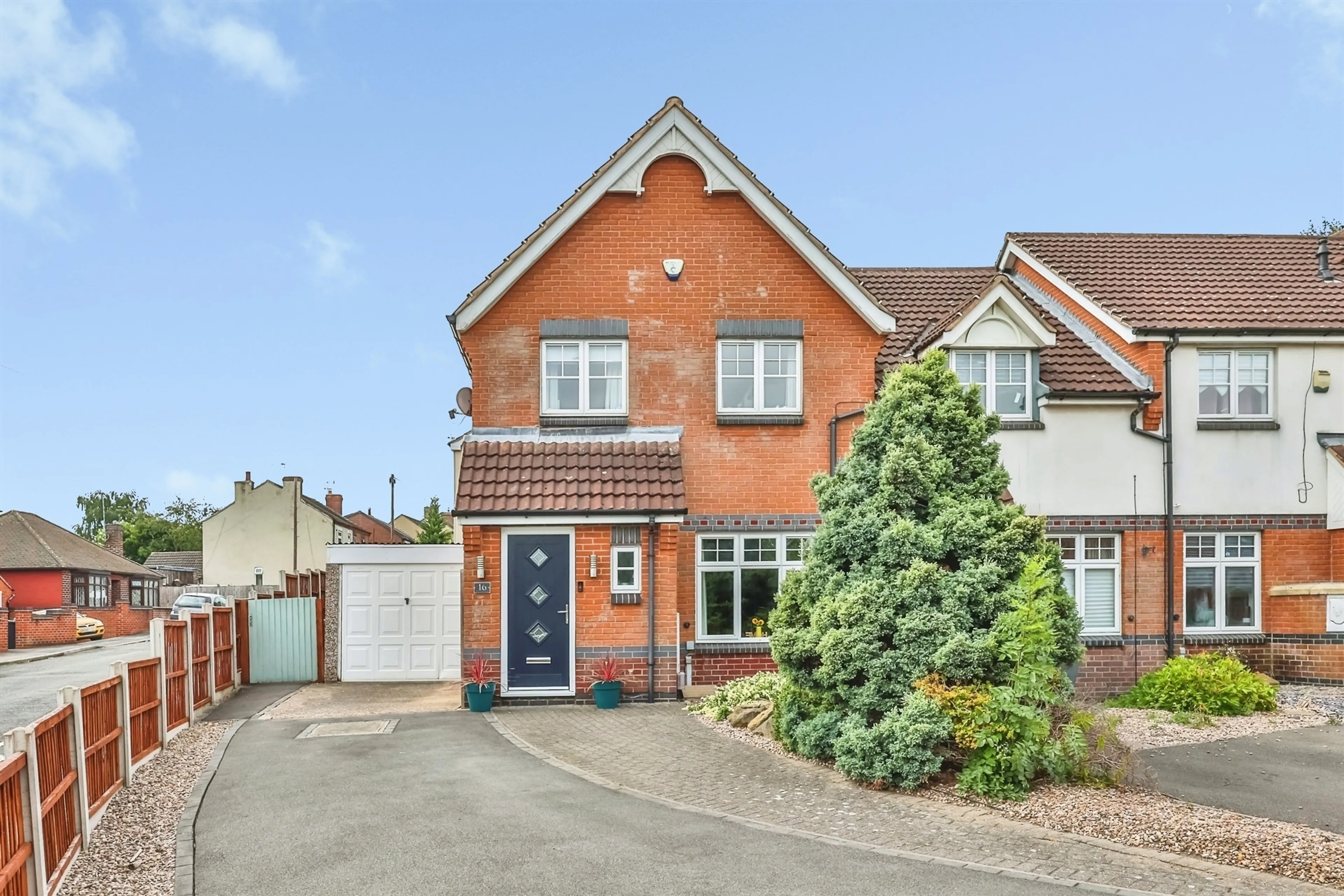 Property photo 0