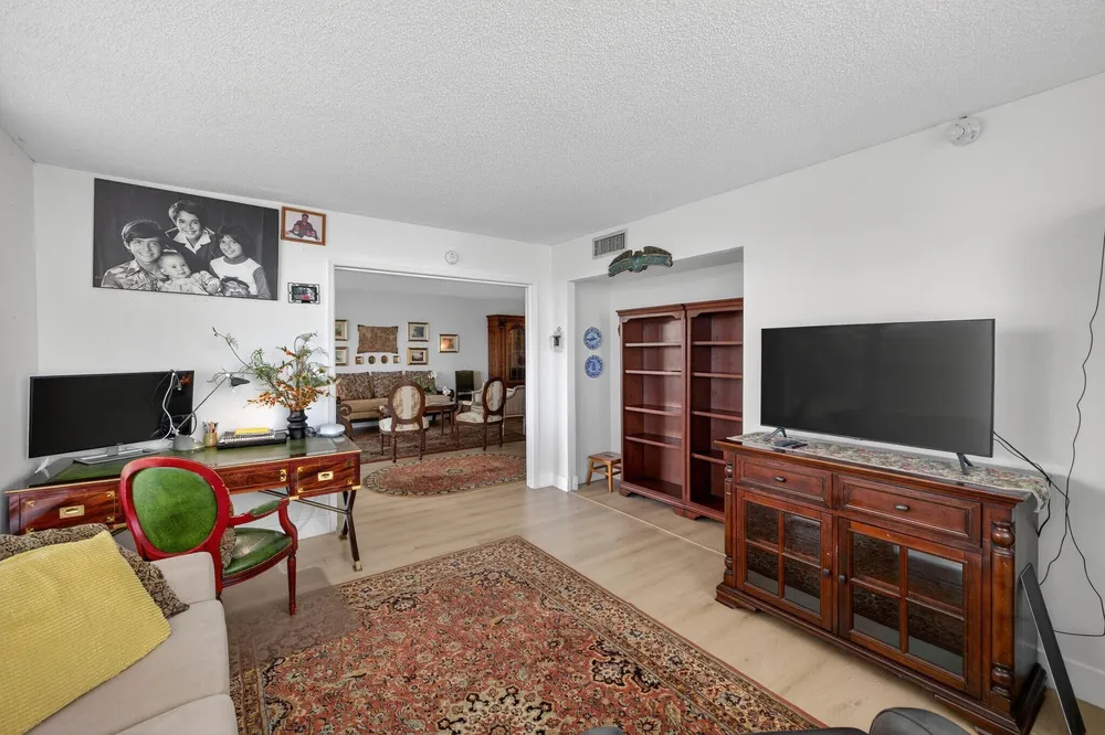 3200 N Course Ln, Pompano Beach, FL 33069