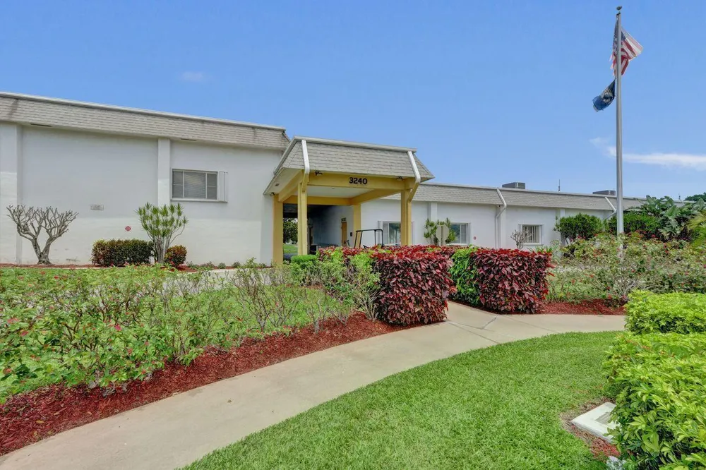 3120 Cynthia Ln, Lake Worth Beach, FL 33461