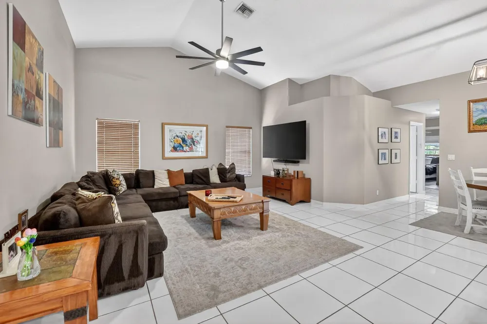 18743 Cape Sable Dr, Boca Raton, FL 33498