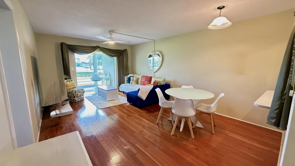 2728 Garden Dr N, Lake Worth Beach, FL 33461