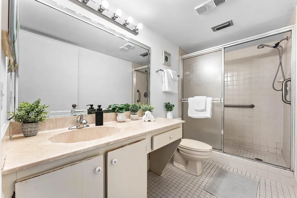 7301 Amberly Ln, Delray Beach, FL 33446