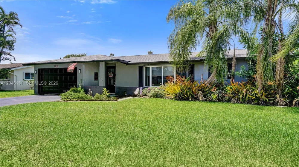 5581 SW 7th St, Plantation, FL 33317