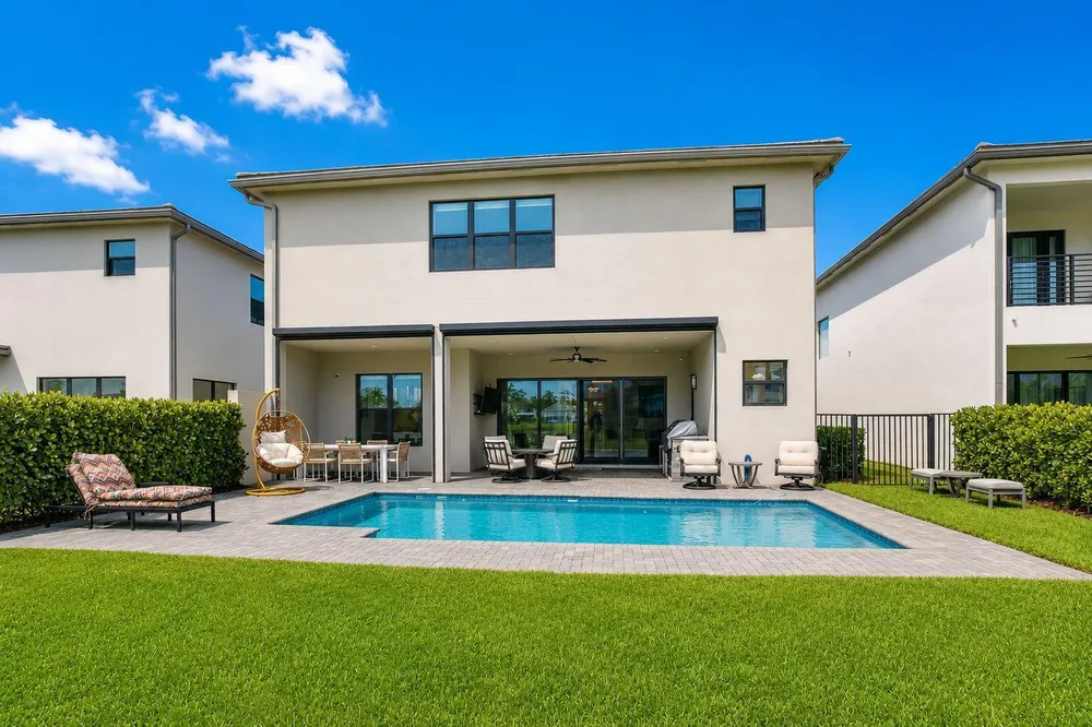 20056 Boca West Dr, Boca Raton, FL 33434