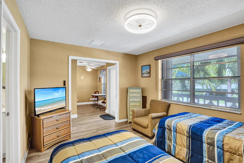 1050 Citrus Way, Delray Beach, FL 33445