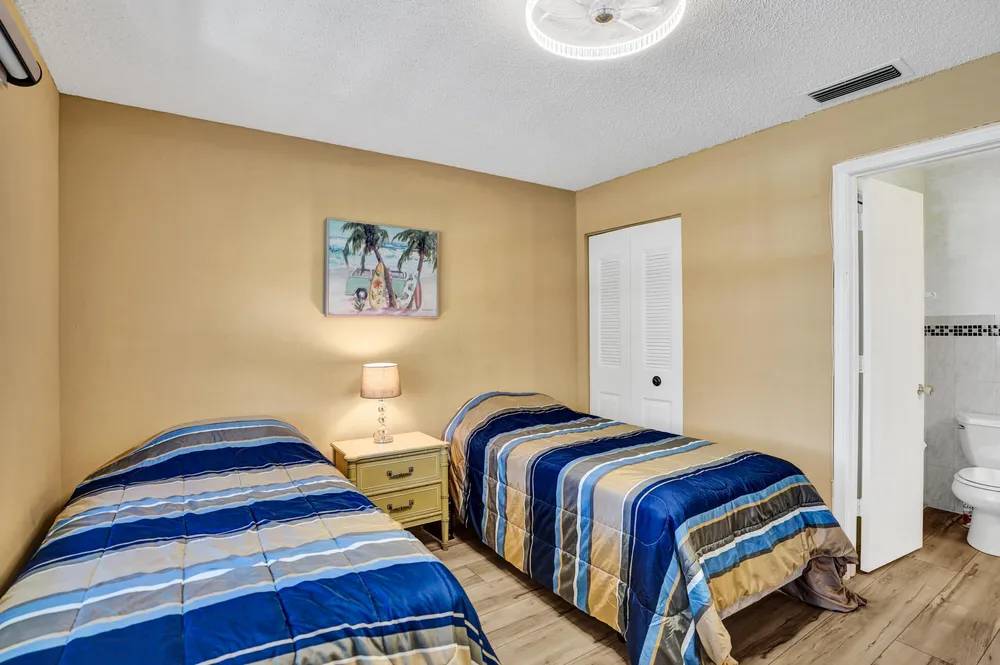 1050 Citrus Way, Delray Beach, FL 33445