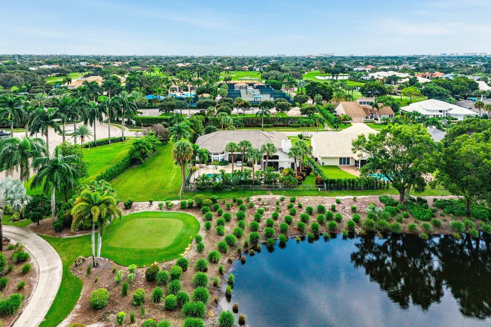 4976 Bocaire Blvd, Boca Raton, FL 33487