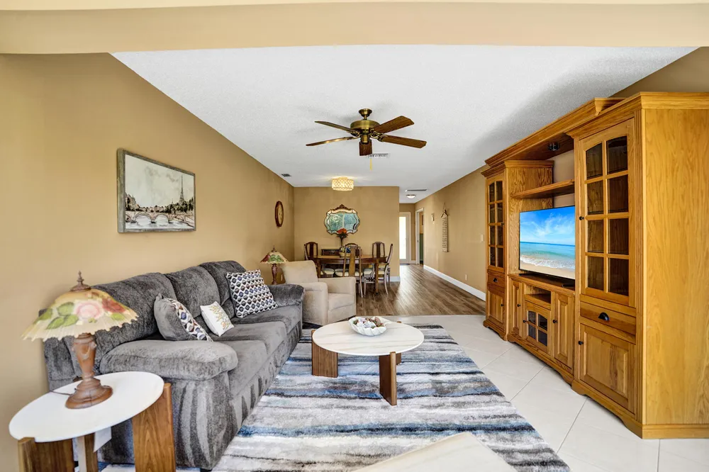 1050 Citrus Way, Delray Beach, FL 33445