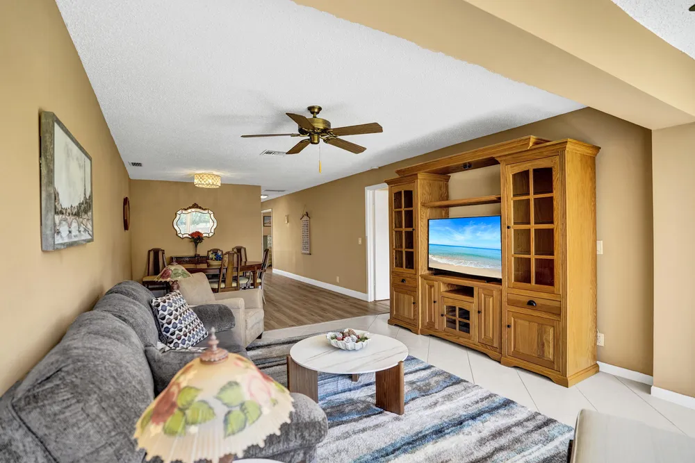 1050 Citrus Way, Delray Beach, FL 33445