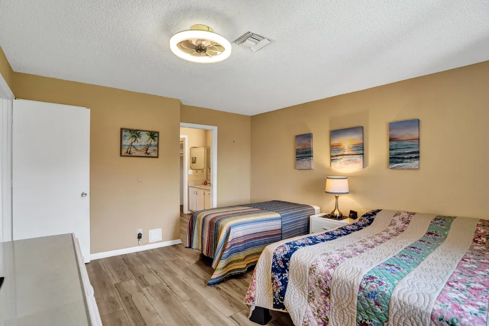 1050 Citrus Way, Delray Beach, FL 33445