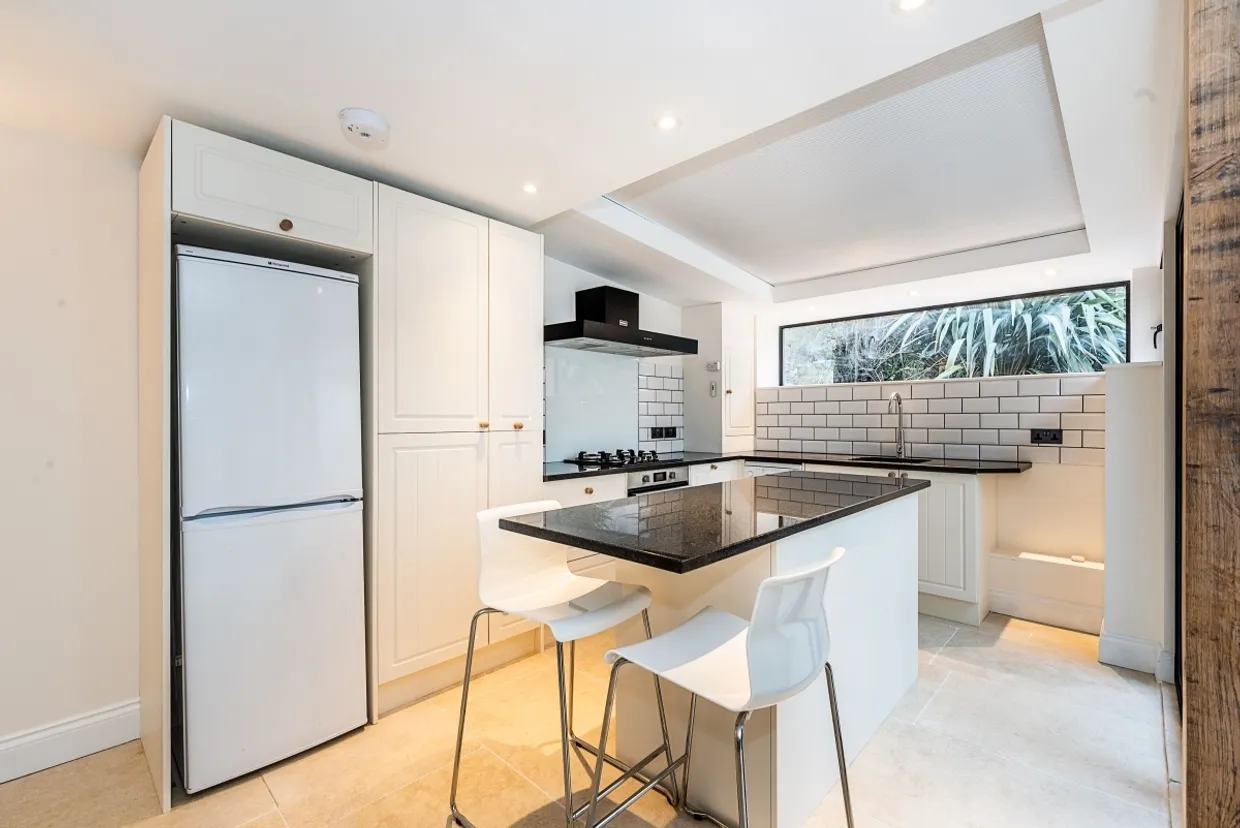 Larkhall Rise London SW4 photo 1