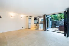 Larkhall Rise London SW4 photo 4