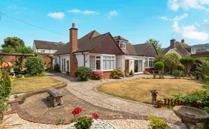 Stanhope Drive, Sidmouth, Devon, EX10 photo