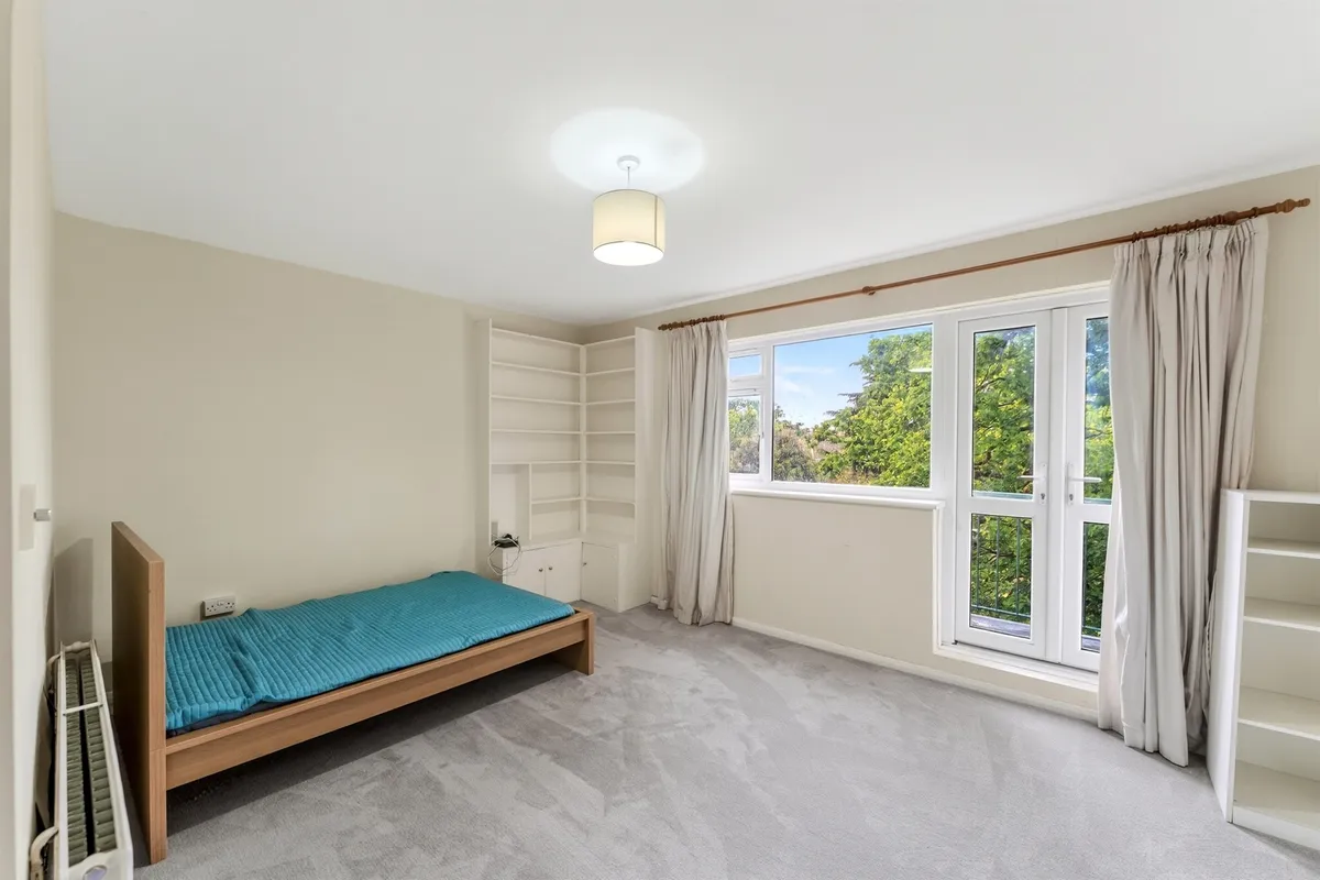 Smithwood Close, LONDON