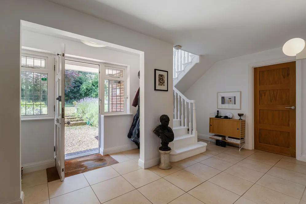 The Street, Long Sutton, RG29 photo 9