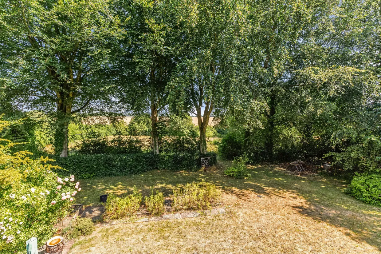 The Street, Long Sutton, RG29 photo 20